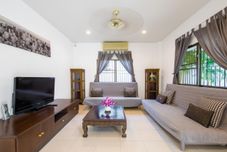 Ruang untuk Umum Royal Park Villa