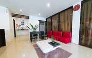 Lobi 7 BE-ING Hotel & Suites