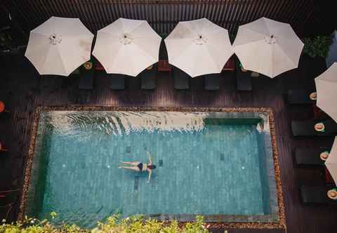 Swimming Pool The Aviary Hotel