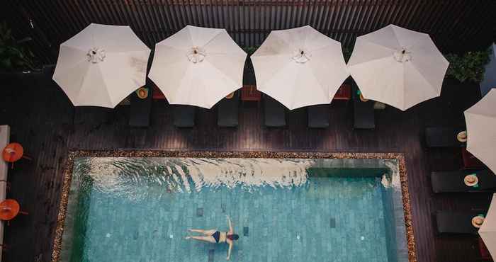 Swimming Pool The Aviary Hotel