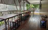 Restoran 7 @Home Hostel Wua Lai