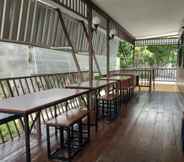 Restaurant 7 @Home Hostel Wua Lai