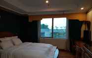 Bilik Tidur 2 Apartemen Condominium Regency 3 kamar Tunjungan Plaza Surabaya