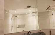 In-room Bathroom 6 Apartemen Condominium Regency 3 kamar Tunjungan Plaza Surabaya