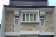 Exterior Full House 3 Bedroom at Villa Softa 6