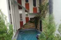 Kolam Renang Full House 3 Bedroom at Villa Softa 6