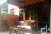 Lobi Cafe Wayan Cottages Senggigi