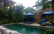 Kolam Renang 3 Cafe Wayan Cottages Senggigi