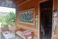 Bangunan Cafe Wayan Cottages Senggigi