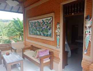 Bangunan 2 Cafe Wayan Cottages Senggigi