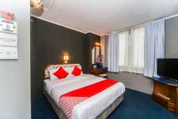 SUPER OYO 1026 Hotel Lutana, USD 15.95