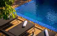 Kolam Renang 7 Blanc Smith Residence