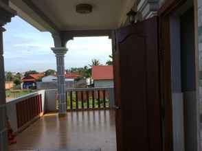 Luar Bangunan 4 Realkhom Homestay