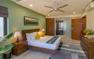 Kamar Tidur 6 Beach Haven Suites Hoi An Villa