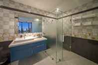 In-room Bathroom Beach Haven Suites Hoi An Villa