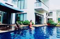Swimming Pool Villa Blue Saphire Resort