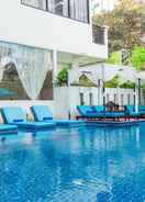 SWIMMING_POOL โรงแรมโฮมชิค