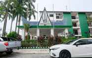 Luar Bangunan 6 Super OYO 1236 Hotel Green Park