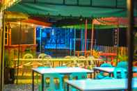 Bar, Kafe dan Lounge 13 Ways Room Rental 