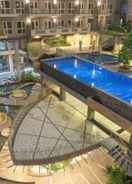 SWIMMING_POOL Grande Valore Hotel Cikarang