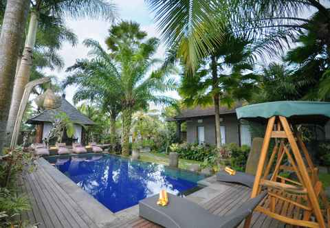 Swimming Pool Dukuh Sebatu Villa 