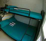 Kamar Tidur 3 Travellers Lounge Mixed Shared Dorm