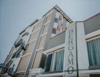 Bangunan 2 Bergamo Hotel