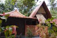 Bên ngoài 4 bedrooms at Villa Rukun Jogja