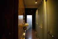 In-room Bathroom Posiki Dorm Hostel