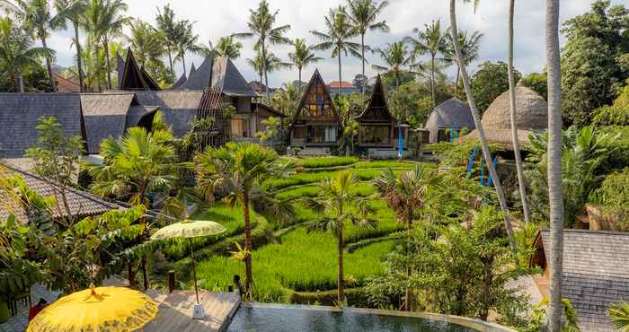 Kolam Renang Menzel Ubud