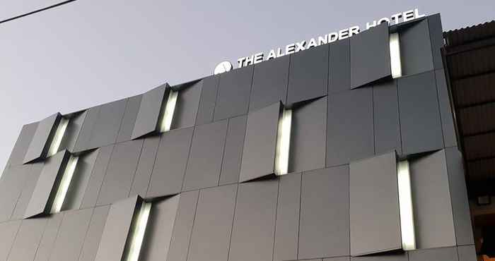 ภายนอกอาคาร The Alexander Hotel 