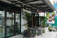 Luar Bangunan Nara Cafe and Hostel