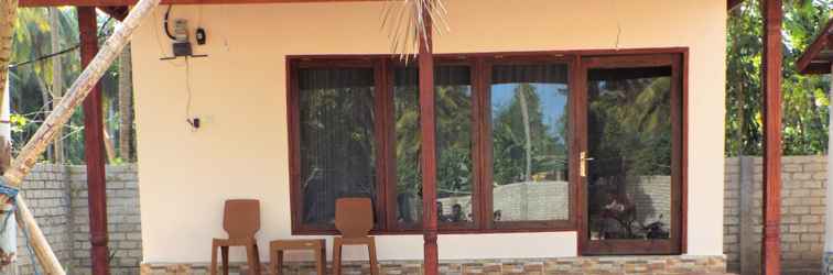 Lobby Coconut Bungalow