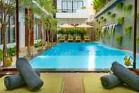 Kolam Renang Gold Smith Residence