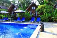 Kolam Renang Turtle Beach Hotel