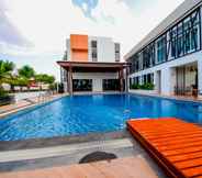 สระว่ายน้ำ 5 Jasper Hotel Ban Phai
