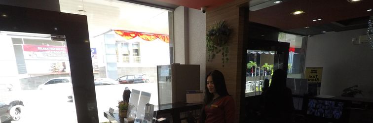 Lobby Nine Days Hotel