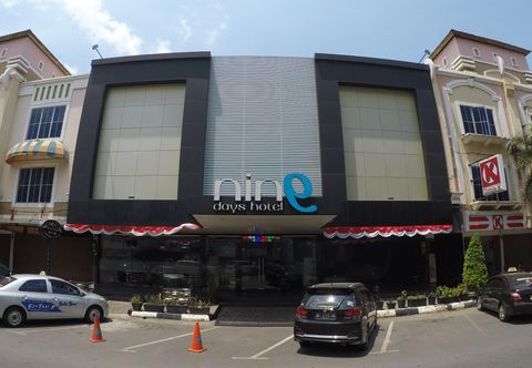 Exterior Nine Days Hotel