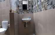 Toilet Kamar 3 Didesa Island Beach Villa