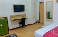 Bedroom 6 Hotel Mahavira 2 