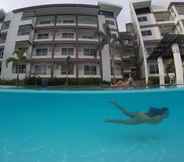 Kolam Renang 5 Holiday Oceanview Residences and Resort