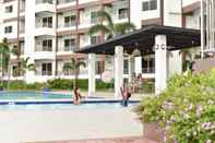 Kolam Renang Holiday Oceanview Residences and Resort