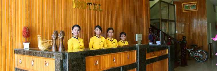 Lobi Golden Hill Hotel 