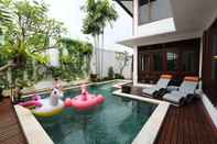 Swimming Pool Villa Santika Bali