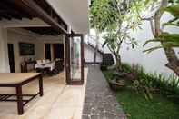 Lobby Villa Santika Bali