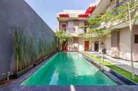 Kolam Renang Kadesssa Guest House