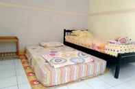 Bedroom Sentul 75 Guesthouse