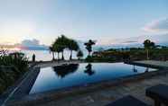 Swimming Pool 6 Dodol Lembongan Cliff Sunset