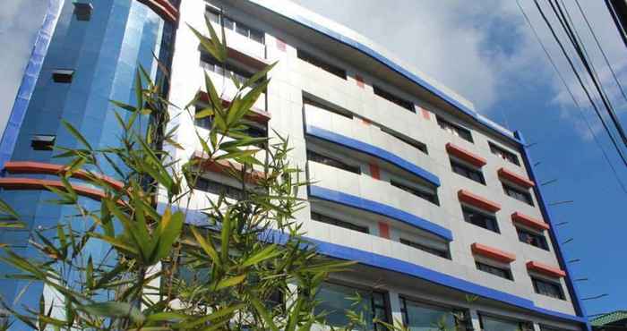 Luar Bangunan Romel Suites Baguio