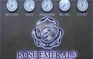 Lobi 4 Rose Emerald Hotel